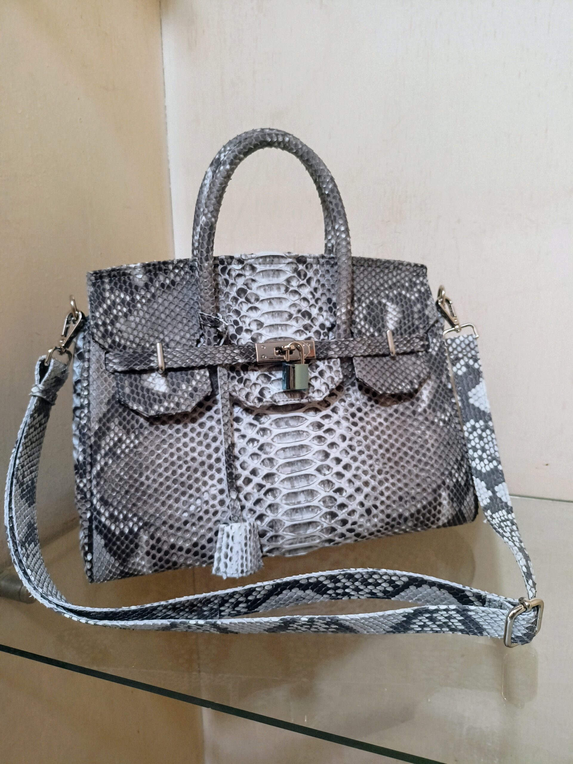 Handmade Snake Skin Women's Shoulder Bags - Image 2