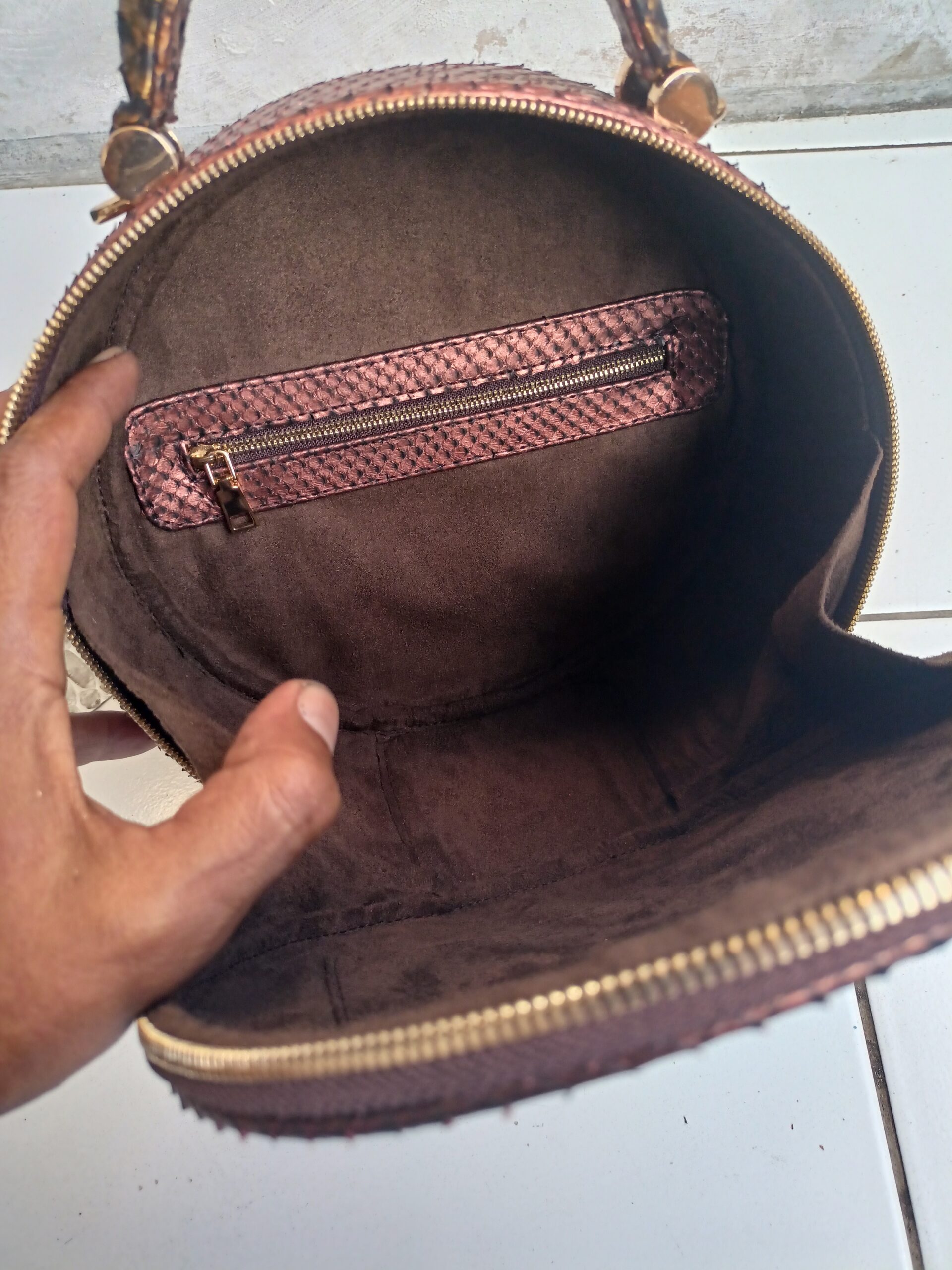 Handmade Snake Skin Women's Round Bag - Image 3