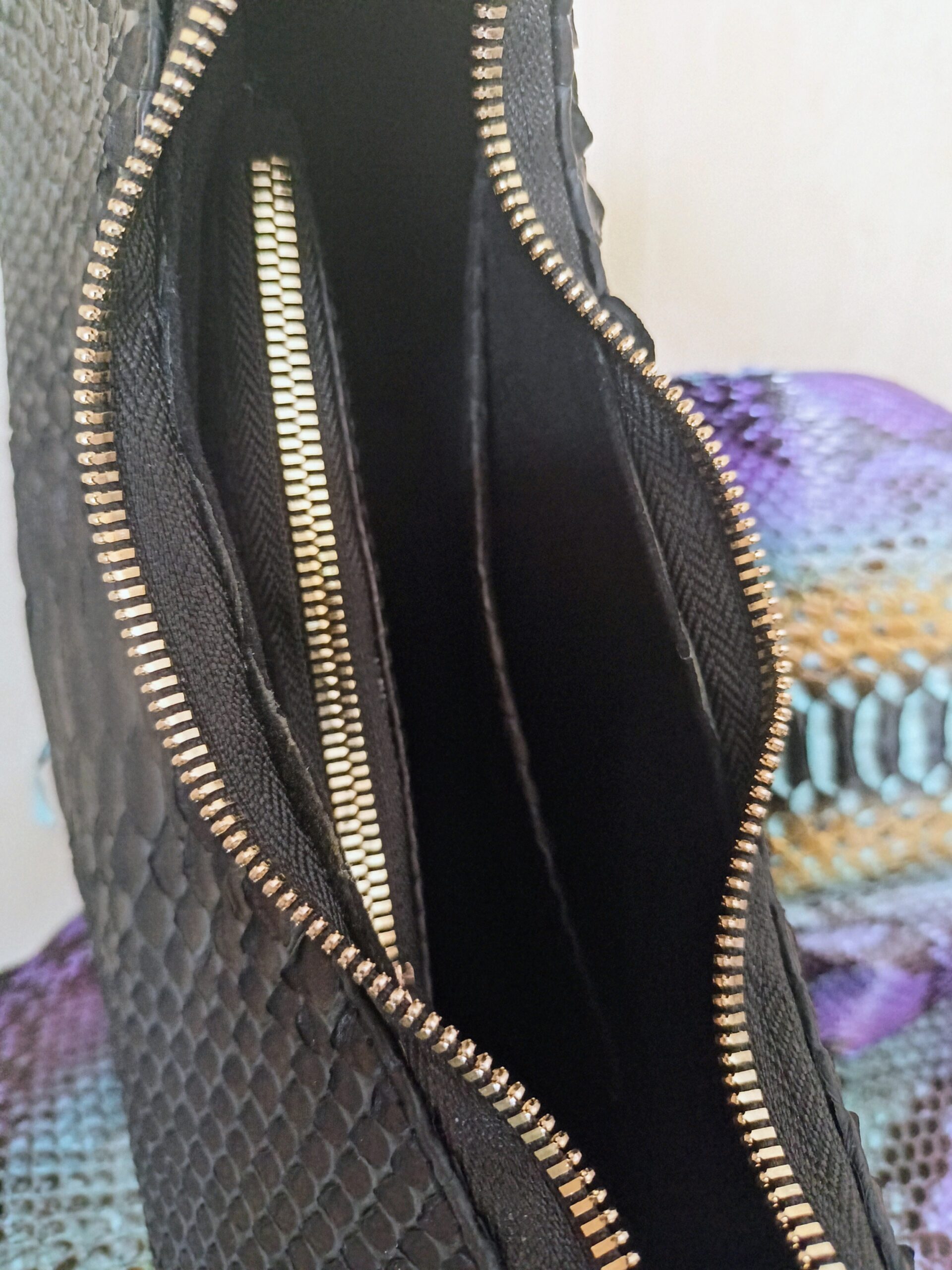 Handmade Snake Skin Women's handbag - Image 4