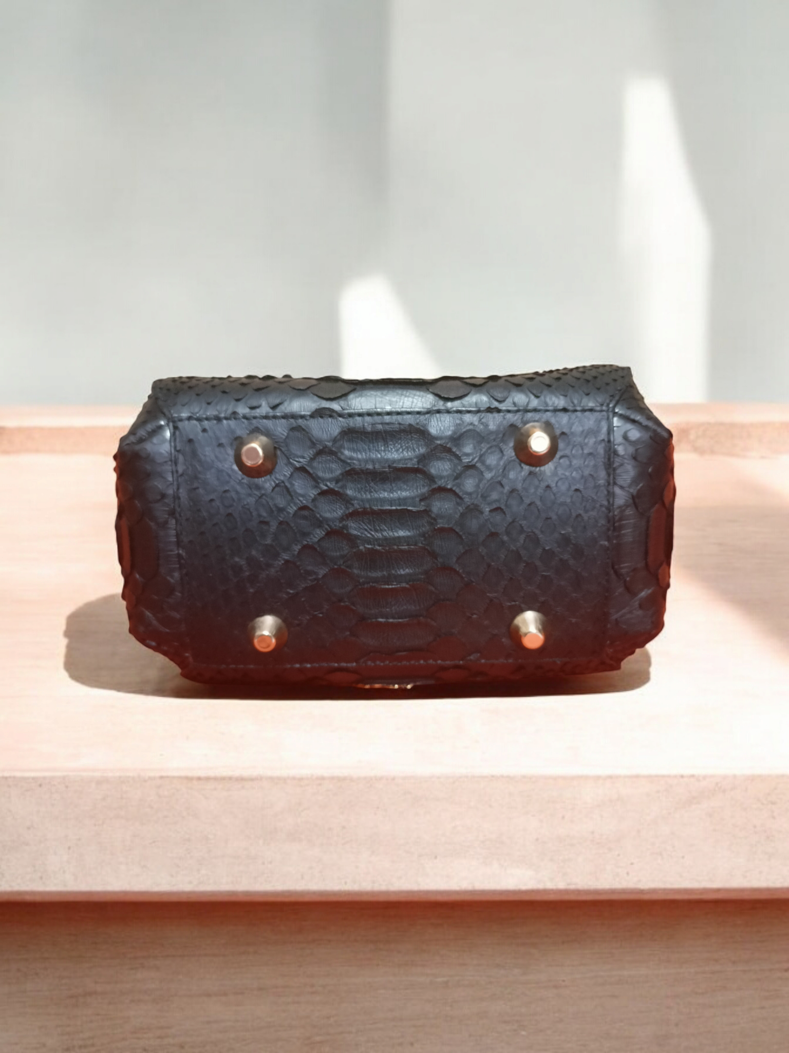 Handmade Snake Skin Women's Purses - Image 6