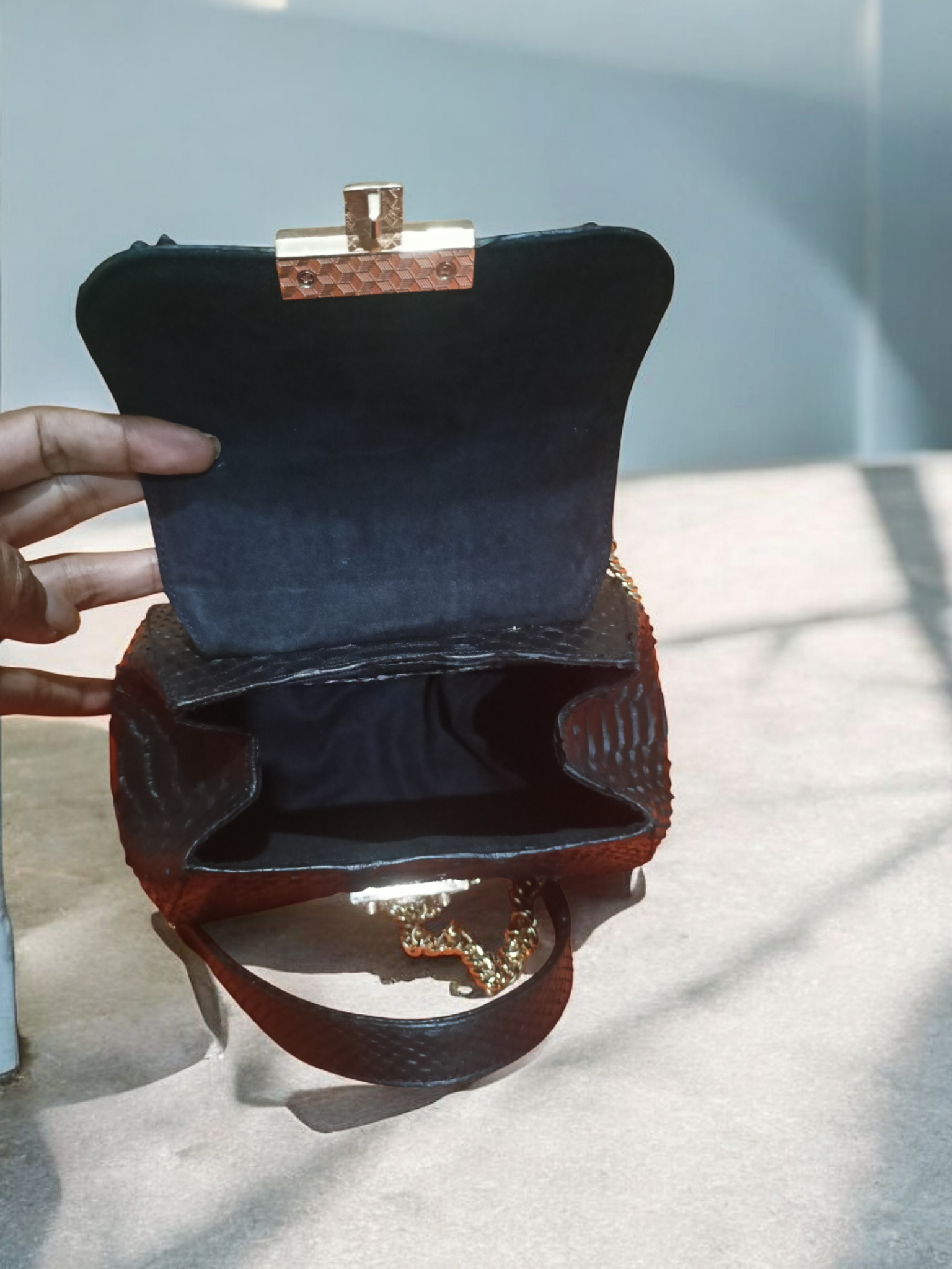 Handmade Snake Skin Women's Purses - Image 5