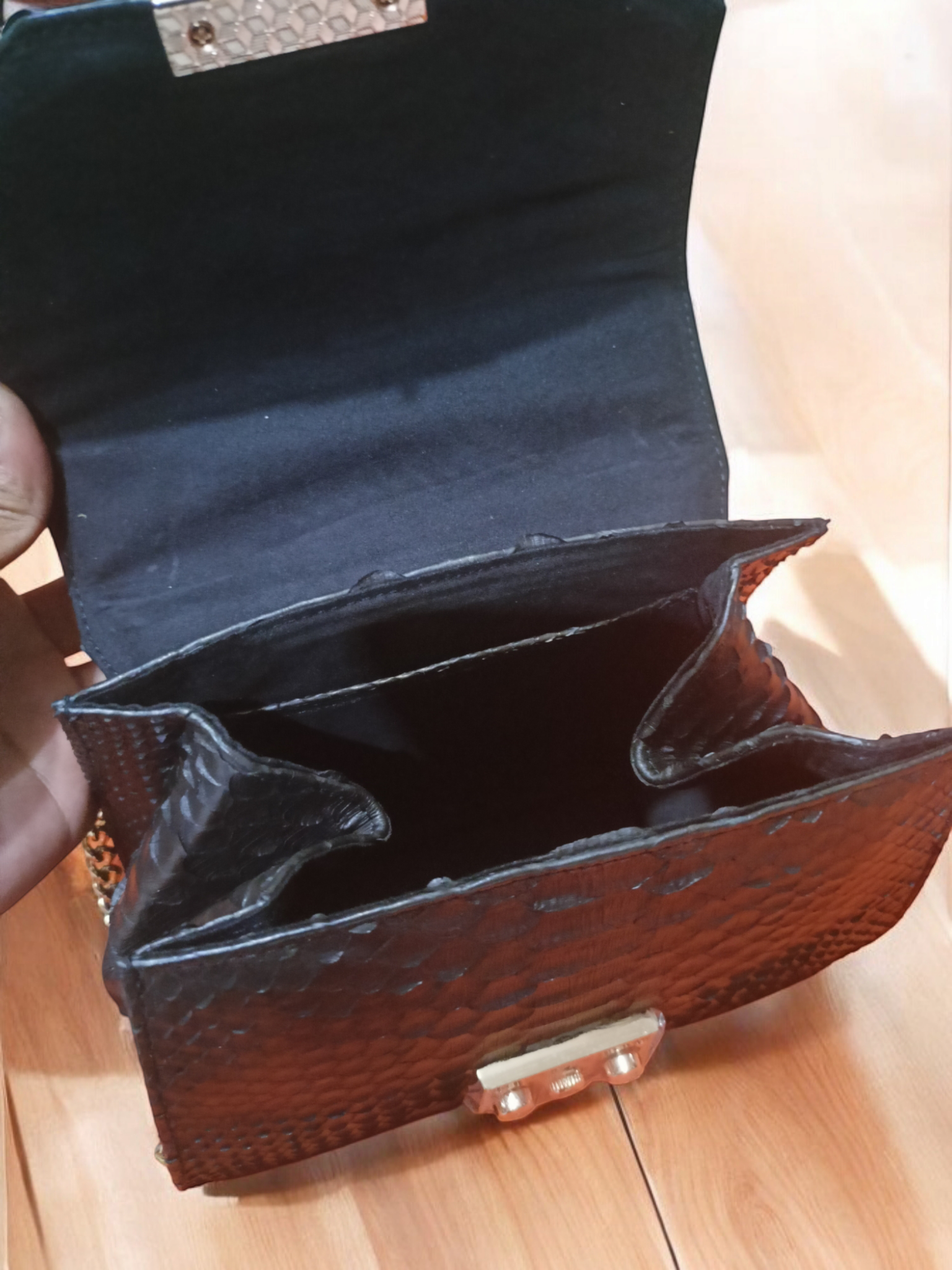 Handmade Genuine Snake Skin Women's Purses - Image 4