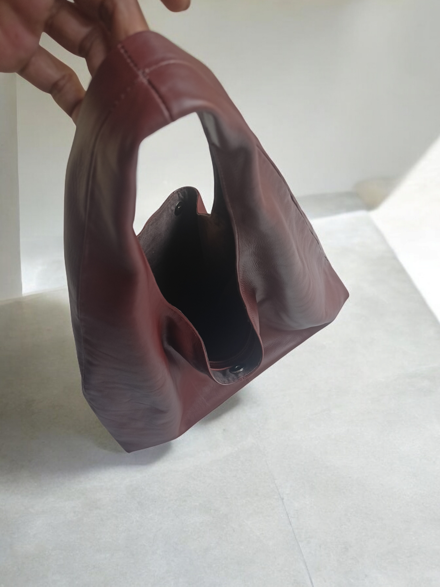 Handmade Woman's Hubo Bag - Image 4