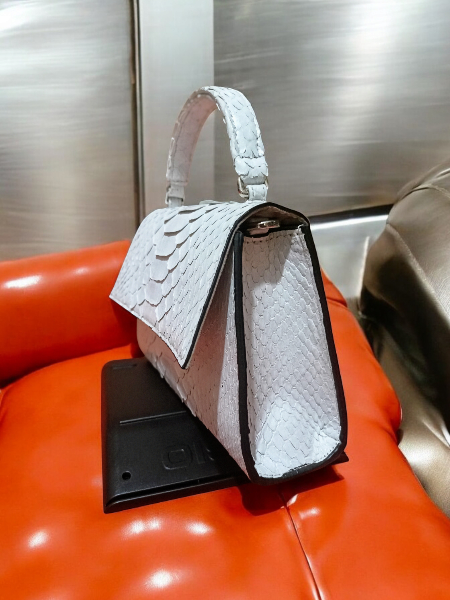 Handmade Snake Skin Women's small handbag - Image 4