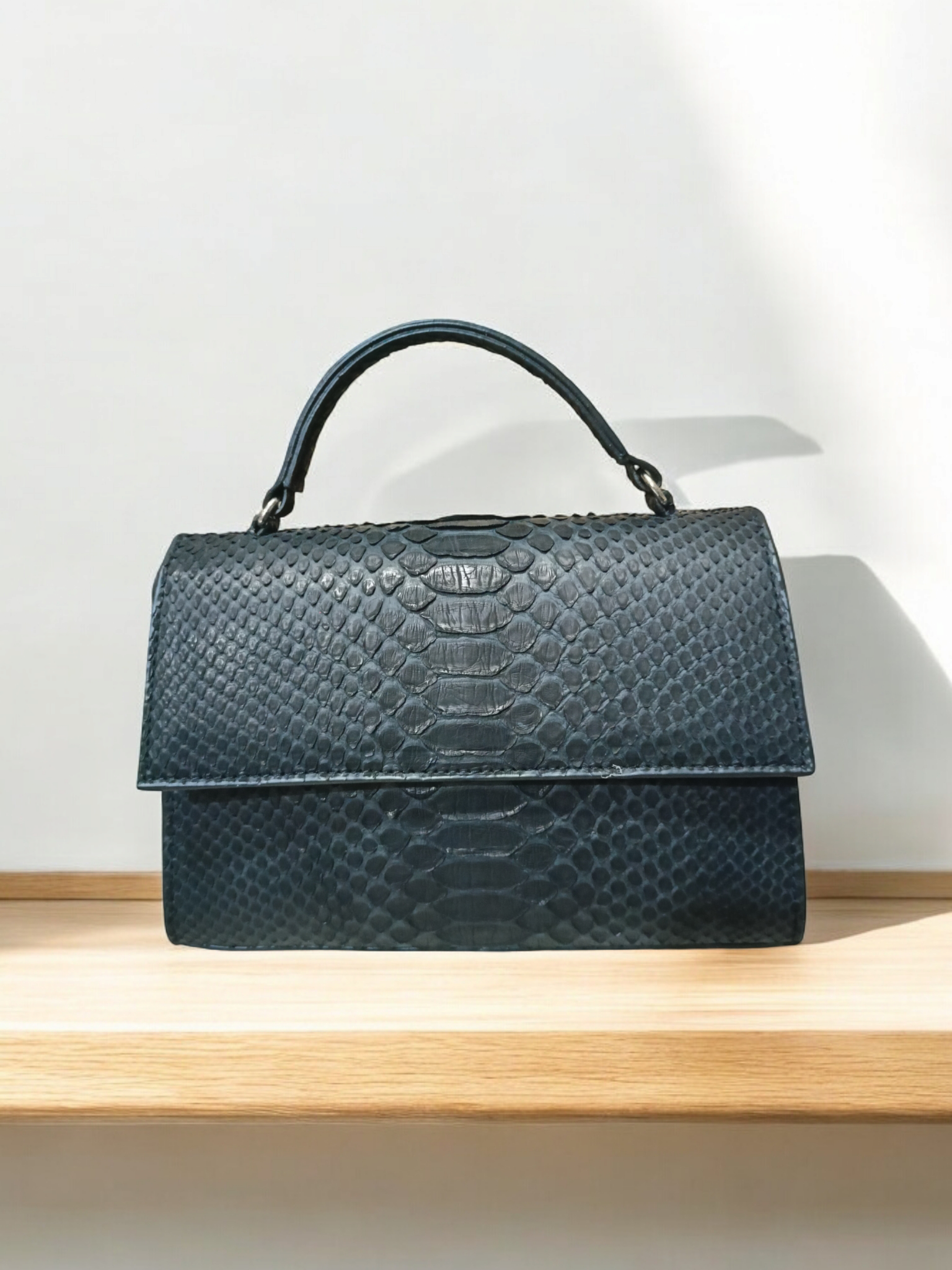 Handmade Genuine Snake Skin Women's Purses - Image 3