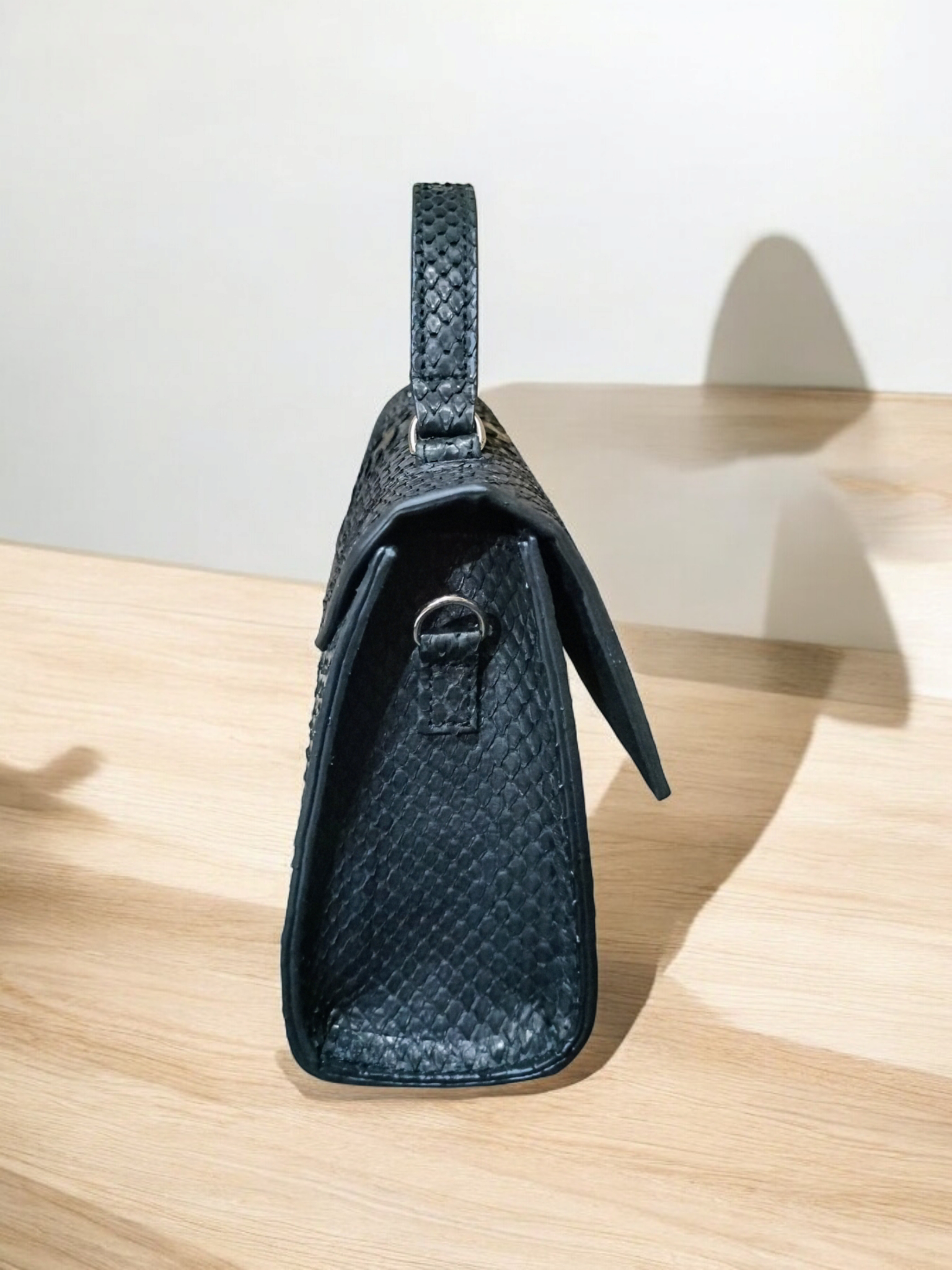 Handmade Genuine Snake Skin Women's Purses - Image 4